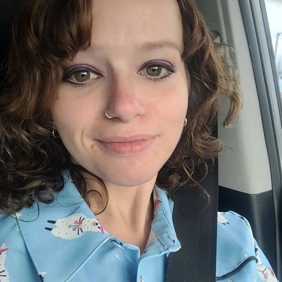 Meet your Posher, Jessica Kelley Ligon! - Picture 3 of 9